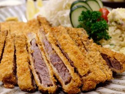 Baru Gajian Paling Nikmat Makan Siang dengan Gyukatsu di 5 Tempat Ini!