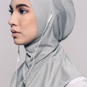 [FORUM] Ada hijab punya lubang khusus buat headset, tertarik ga hijabers?