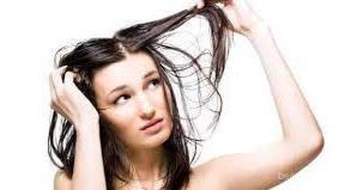 Tips Mengatasi Rambut Berminyak