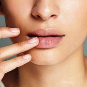 Sering Tidak Sadari, Ini 5 Penyebab Bibir Hitam Muncul!