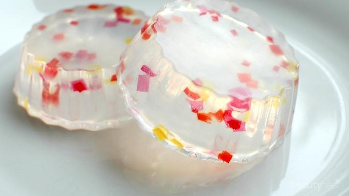 Tak Hanya Bentuknya yang Menarik, Sabun Ini Juga Aman Dipakai