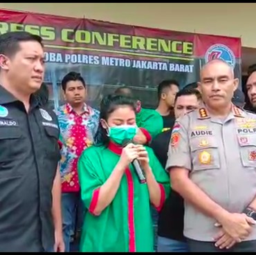 7 Bulan Kumpul Kebo dengan Kekasih, Vitalia Sesha Belum Cerai?