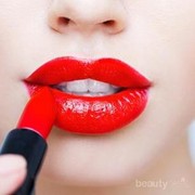 Tips Memilih Warna Lipstik Sesuai Dengan Warna Kulit