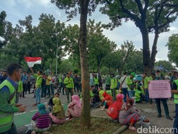 Geruduk Kantor Erick, Outsourcing Cucu Garuda Minta Jadi Karyawan