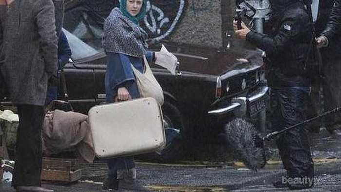 [FORUM] Wow, Dakota Fanning Pakai Hijab??