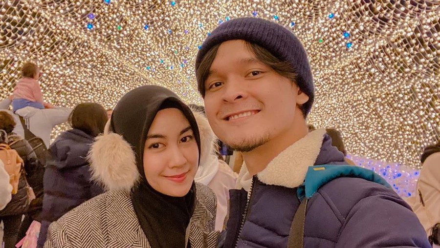 Anisa Rahma dan Suami di Jepang Anisa Rahma dan Suami di Jepang