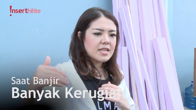 Kekesalan Tina Toon Saat Rumahnya Kebanjiran