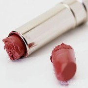 Help!! Lipstick ku patah!