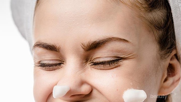 Enggak Nyangka, 5 Kebiasaan Sepele Ini Bisa Membuat Wajah Kamu Terlihat Makin Glowing, Lho! Enggak Nyangka, 5 Kebiasaan Sepele Ini Bisa Membuat Wajah Kamu Terlihat Makin Glowing, Lho!