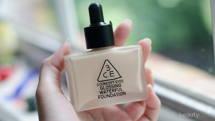 3CE's Glossing Waterful Foundation (Review)