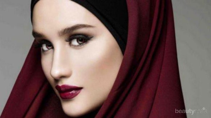 [FORUM] Boleh ga sih wanita berhijab pakai lipstik warna hitam?