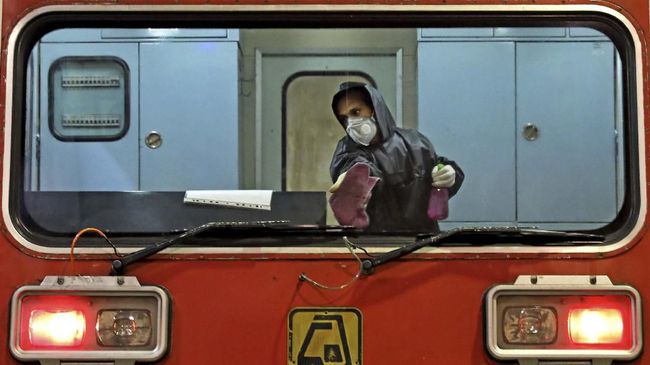 60 Ribu Perawat di Iran Terinfeksi Virus Corona Pemerintah Iran menyatakan sebanyak 60 ribu perawat mereka terinfeksi virus corona (Covid-19).