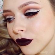 Cut Crease Glitter, Tren Makeup yang Kian Populer di 2016