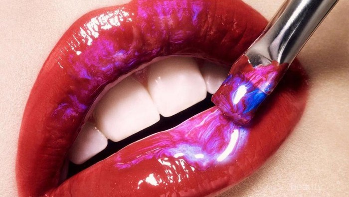 Langkah Praktis agar Lipstick Tahan Seharian