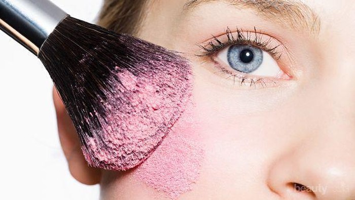 Kenali Berbagai Macam Jenis Blush yang Cocok untuk Kamu