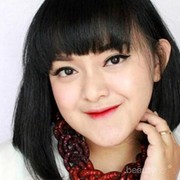 Intip Lipcoat Baru dari Lizzie Parra