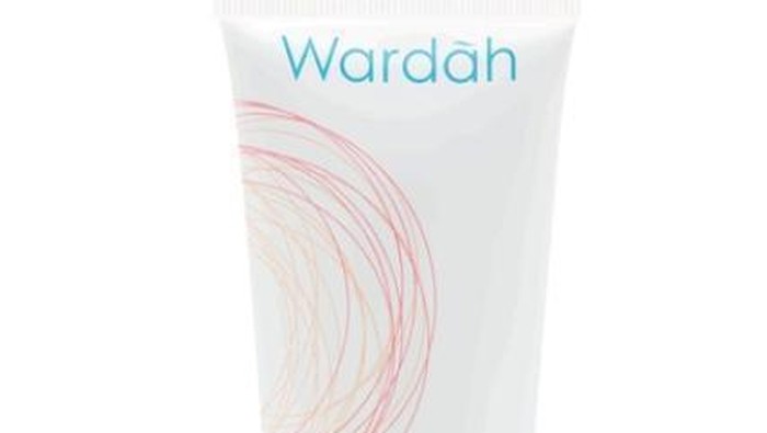 Review: Wardah Sun Care Sunscreen Gel SPF 30 Review: Wardah Sun Care Sunscreen Gel SPF 30