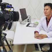 Dr. Kurniawan: Lipstick Matte Bukan Penyebab Bibir Kering