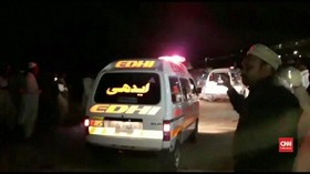 VIDEO: Tabrakan Kereta dan Bus Tewaskan 18 orang di Pakistan