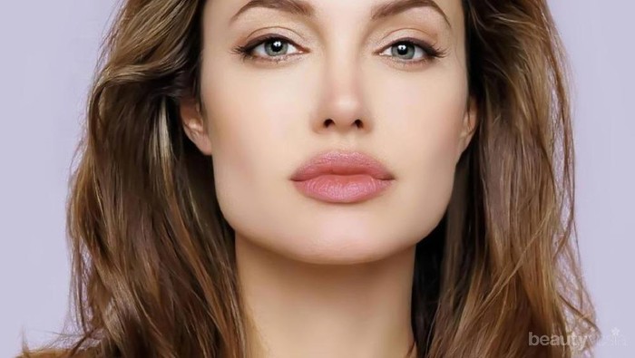 Trik Pemakaian Blusher Sesuai Bentuk Wajah