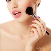 5 Blusher Lokal Berkualitas untuk Wajah Merona