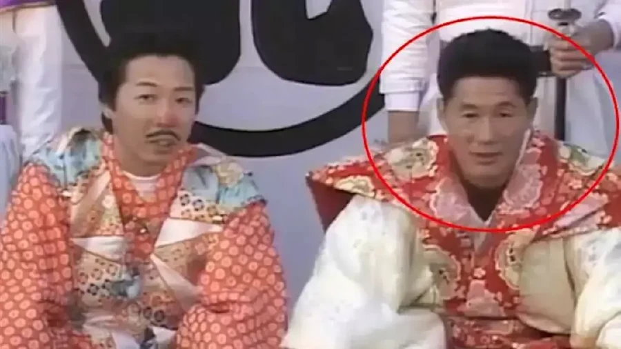 Dulu Tenar, Raja Benteng Takeshi Kini jadi Pedagang Baju Kabar terbaru dari Raja Benteng Takeshi, Takeshi Kitano, yang kini berjualan baju dengan membuka clothing line bernama Kitanoblue.
