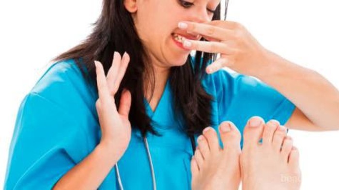 3 Bahan Alami Penghilang Bau Kaki