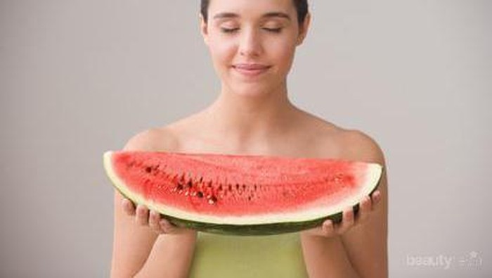 4 Khasiat Tersembunyi Buah Semangka untuk Kecantikan Wajah