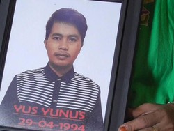 Massa Geruduk Kantor Bupati Polman, Anggap Tidak Peduli Kasus Yus Yunus