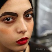 5 Cara Mengatasi Sulam Alis Gagal Agar Kembali Natural