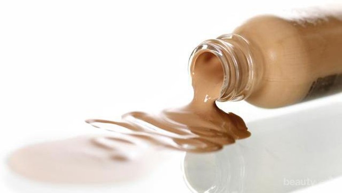 Foundation Terlalu Gelap di Wajah? Kamu Akan Kaget dengan Tips Ini
