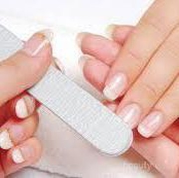 Manicure ala Salon di Rumah Sendiri