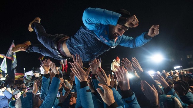 Smash Shot: Sukacita Tyson Fury dan Man City