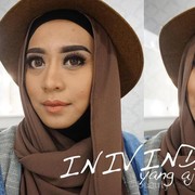 Tutorial Menggambar Alis ala Beauty Blogger Malang Vindy Harfrida