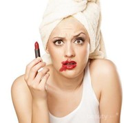 Kesalahan Pemakaian Lipstik yang Harus Dihindari