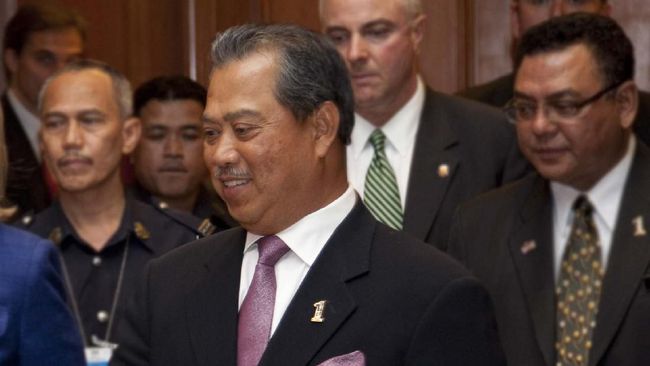 PM Malaysia Pengganti Mahathir Dilantik Besok Presiden Partai Persatuan Pribumi Malaysia, Muhyiddin Yassin, akan dilantik menjadi Perdana Menteri kedelapan Malaysia besok, Minggu (1/3).