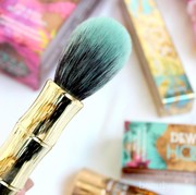 Rekomendasi 4 High End Bronzer Brush yang Wajib Kamu Lirik