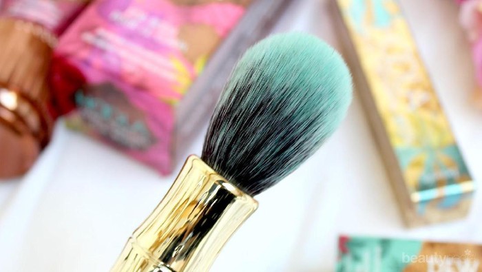 Rekomendasi 4 High End Bronzer Brush yang Wajib Kamu Lirik