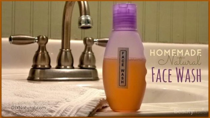 3 Resep DIY Facial Wash & Manfaatnya untuk Kulit Sensitif