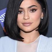 Tren Rambut Pendek Tahun 2016 Selebriti Hollywood