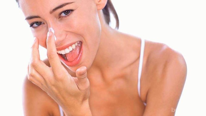 Hilangkan Komedo dalam 30 Menit dengan Masker Ini