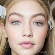 Makeup Natural ala Supermodel Gigi Hadid