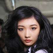5 Rekomendasi Lipstick Koral yang Cocok untuk Kulit Asia