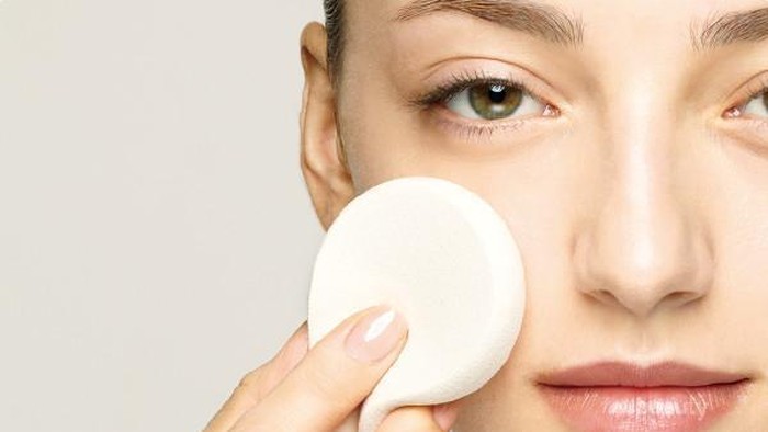Yuk, Tampil Natural dengan Foundation Ini!