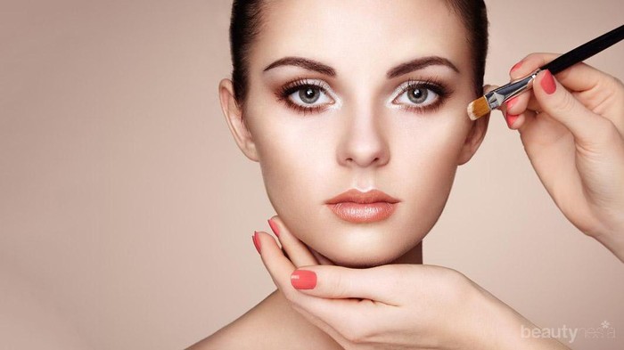 Inilah Rekomendasi 5 Foundation Waterproof dan Sweatproof Make up Artist