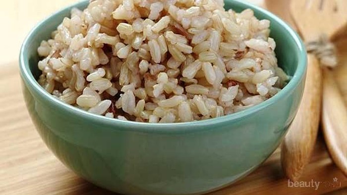 Cegah Bau Badan dengan 4 Makanan Sehat