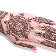Ini Tips agar Henna Tahan Lama!