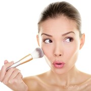 Kesalahan dalam Penggunaan Blush yang Mungkin Kamu Lakukan