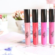 Rangkaian Warna Cantik Lipstick Matte Paling Diburu dari Brand Lokal Polka