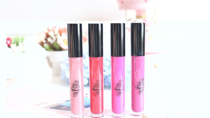 Rangkaian Warna Cantik Lipstick Matte Paling Diburu dari Brand Lokal Polka